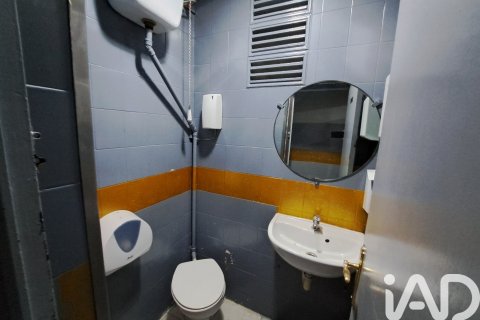 Bar de 67 m² en alquiler en Santa Coloma de Gramenet, Barcelona, Cataluña, Spain № 5116 - foto 9