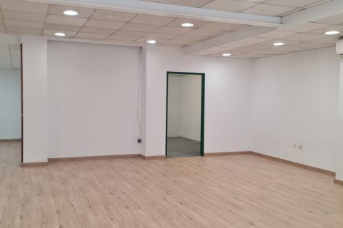 85 m² commercial property à louer à El Masnou, Barcelona, Catalonia, Spain № 5118 - photo 10