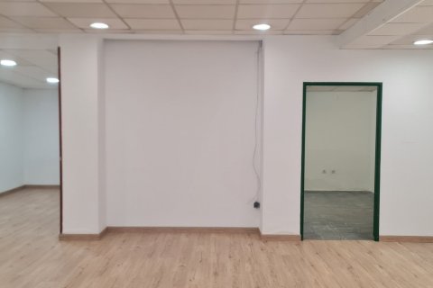 85 m² commercial property à louer à El Masnou, Barcelona, Catalonia, Spain № 5118 - photo 6