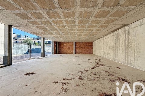 185 sq.m. commercial property for rent in Teia, Barcelona, Catalonia, Spain № 5120 - photo 5