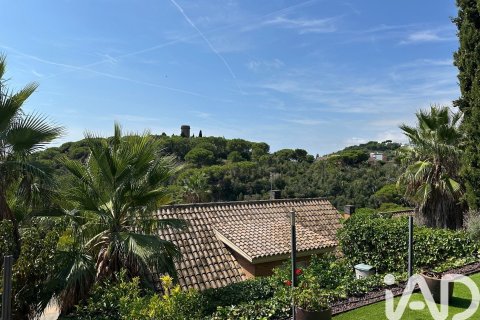 3 chambres house à louer à Arenys de Mar, Barcelona, Catalonia, Spain № 5117 - photo 23