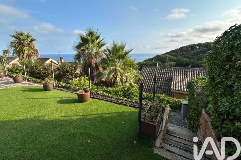 3 chambres house à louer à Arenys de Mar, Barcelona, Catalonia, Spain № 5117 - photo 4