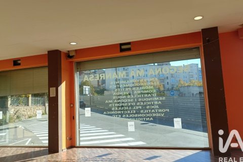 Propiedad comercial de 223 m² en alquiler en Manresa, Barcelona, Cataluña, Spain № 5115 - foto 3