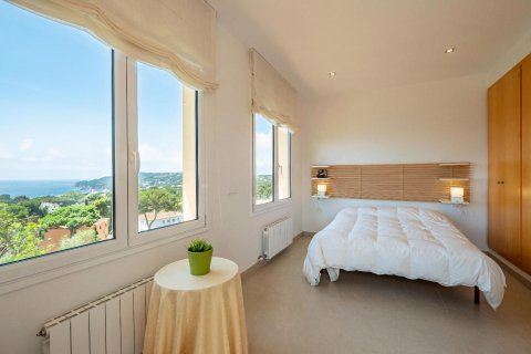 Купить дом в Льяфранк, Испания с 5 комнат, № 1597 - фото 20