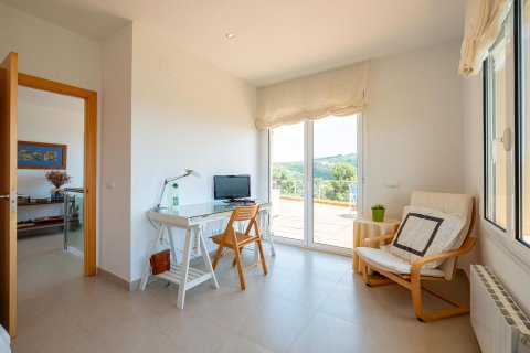 Купить дом в Льяфранк, Испания с 5 комнат, № 1597 - фото 21