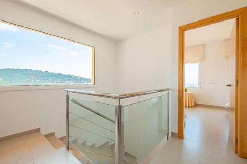 Купить дом в Льяфранк, Испания с 5 комнат, № 1597 - фото 18