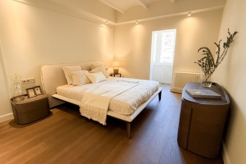 Apartamento de 3 dormitorios en venta en Barcelona, Cataluña, Spain № 1595 - foto 21