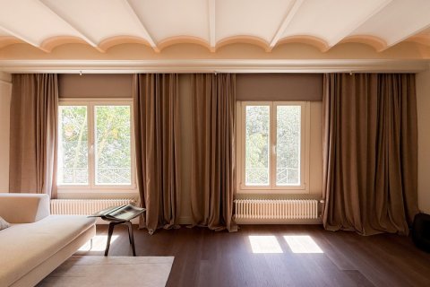 Apartamento de 3 dormitorios en venta en Barcelona, Cataluña, Spain № 1595 - foto 4