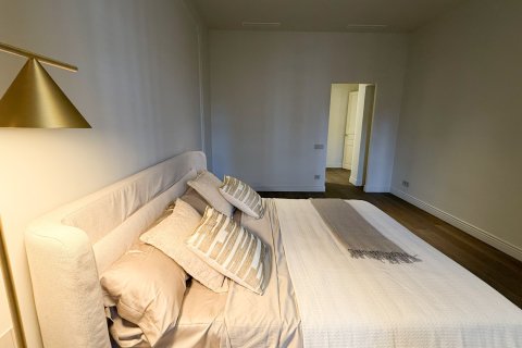 Купить квартиру в Барселона, Испания с 5 комнат, № 1594 - фото 21