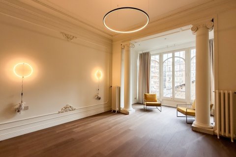 Квартира с 4 спальнями в Барселоне, Каталония, Испания № 1594