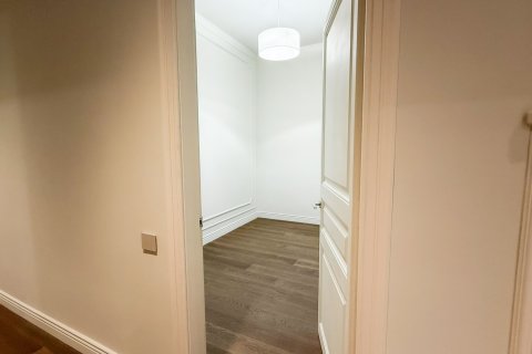 Купить квартиру в Барселона, Испания с 5 комнат, № 1594 - фото 29