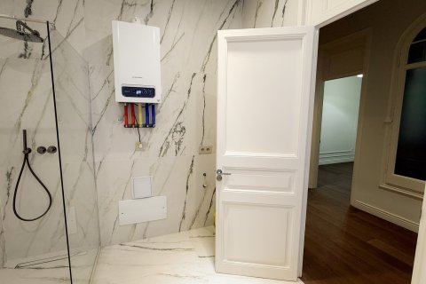 Купить квартиру в Барселона, Испания с 5 комнат, № 1594 - фото 25