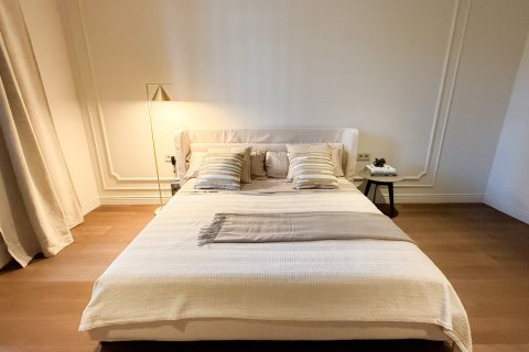 Купить квартиру в Барселона, Испания с 5 комнат, № 1594 - фото 16