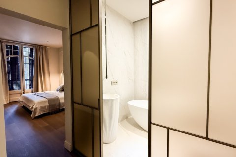 Купить квартиру в Барселона, Испания с 5 комнат, № 1594 - фото 9