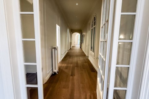 Купить квартиру в Барселона, Испания с 5 комнат, № 1594 - фото 20