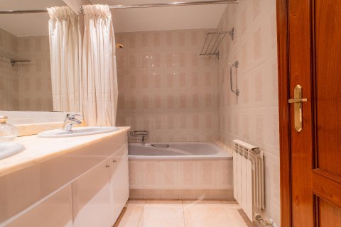 Купить дом в Вилассар-де-Мар, Испания с 5 комнат, 290м², № 1596 - фото 14