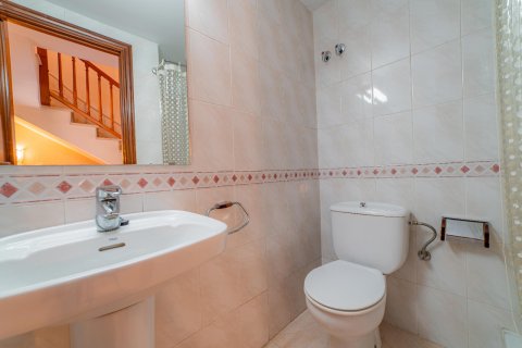 Купить дом в Вилассар-де-Мар, Испания с 5 комнат, 290м², № 1596 - фото 7