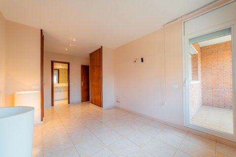 Купить дом в Вилассар-де-Мар, Испания с 5 комнат, 290м², № 1596 - фото 10