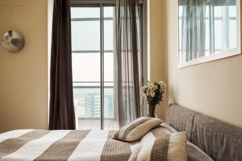 Apartamento de 3 dormitorios en venta en Barcelona, Cataluña, Spain № 1152 - foto 19