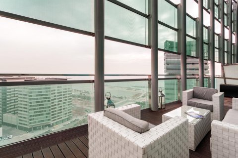 Apartamento de 3 dormitorios en venta en Barcelona, Cataluña, Spain № 1152 - foto 3