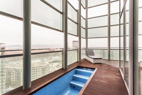 Apartamento de 3 dormitorios en venta en Barcelona, Cataluña, Spain № 1152 - foto 4