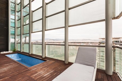 Apartamento de 3 dormitorios en venta en Barcelona, Cataluña, Spain № 1152 - foto 5