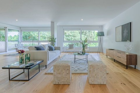 Квартира с 5 спальнями в Барселоне, Каталония, Испания № 1153