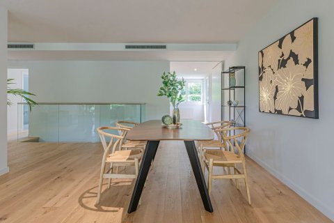 Apartamento de 5 dormitorios en venta en Barcelona, Cataluña, Spain № 1153 - foto 10