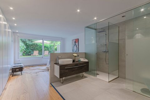 Apartamento de 5 dormitorios en venta en Barcelona, Cataluña, Spain № 1153 - foto 22