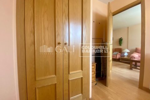 2 bedrooms apartment for rent in Principado De Andorra (Ninguna Poblacion Tiene C.P.), Lleida, Catalonia, Spain № 5267 - photo 28