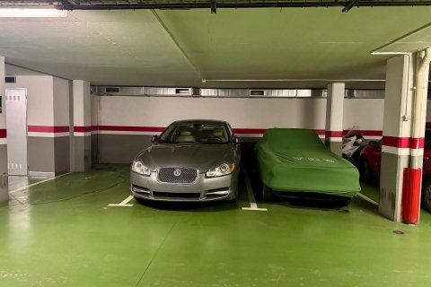 12 m² parking à louer à Principado De Andorra (Ninguna Poblacion Tiene C.P.), Lleida, Catalonia, Spain № 5269 - photo 2