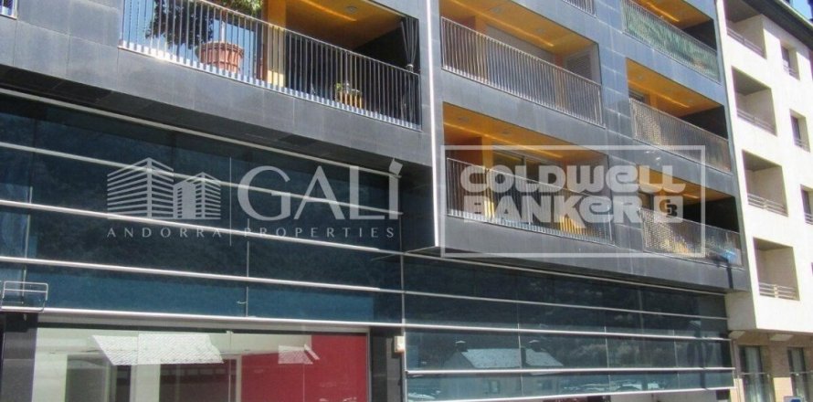 12 m² parking à louer à Principado De Andorra (Ninguna Poblacion Tiene C.P.), Lleida, Catalonia, Spain № 5269