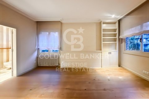 4 bedrooms apartment for rent in Barcelona, Catalonia, Spain № 5268 - photo 11