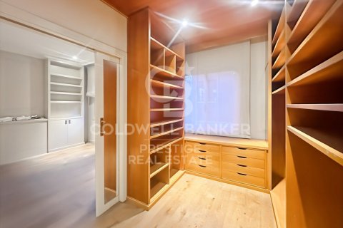 4 bedrooms apartment for rent in Barcelona, Catalonia, Spain № 5268 - photo 13