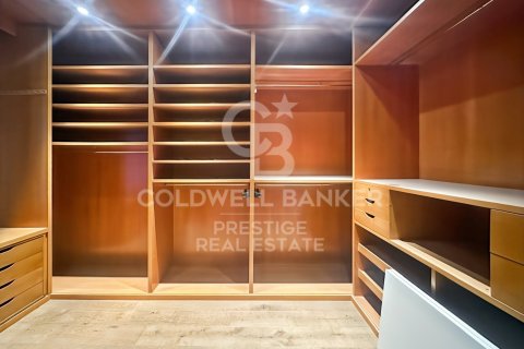 4 bedrooms apartment for rent in Barcelona, Catalonia, Spain № 5268 - photo 12