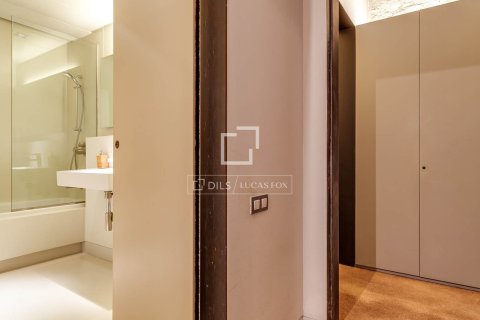 Apartamento de 1 dormitorio en venta en Barcelona, Cataluña, Spain № 6826 - foto 16
