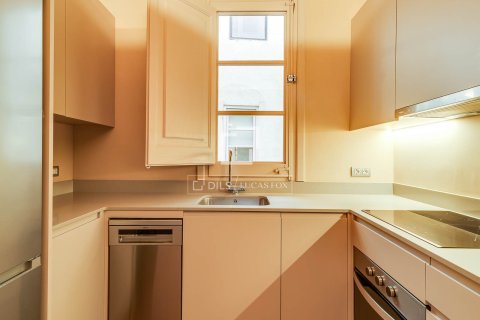 Apartamento de 1 dormitorio en venta en Barcelona, Cataluña, Spain № 6826 - foto 9