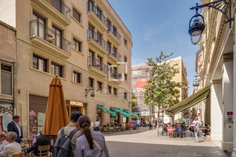 Apartamento de 1 dormitorio en venta en Barcelona, Cataluña, Spain № 6826 - foto 20