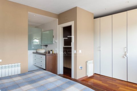 Villa de 3 dormitorios en venta en Sant Pol de Mar, Barcelona, Cataluña, Spain № 6829 - foto 24