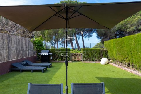 Villa de 3 dormitorios en venta en Sant Pol de Mar, Barcelona, Cataluña, Spain № 6829 - foto 4