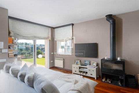 Villa de 3 dormitorios en venta en Sant Pol de Mar, Barcelona, Cataluña, Spain № 6829 - foto 7