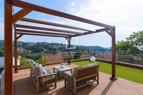 Villa de 3 dormitorios en venta en Sant Pol de Mar, Barcelona, Cataluña, Spain № 6829