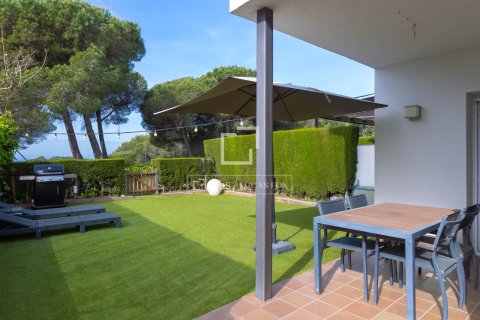 Villa de 3 dormitorios en venta en Sant Pol de Mar, Barcelona, Cataluña, Spain № 6829 - foto 3