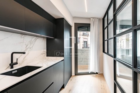 3 chambres apartment à vendre à Barcelona, Catalonia, Spain № 6828 - photo 9