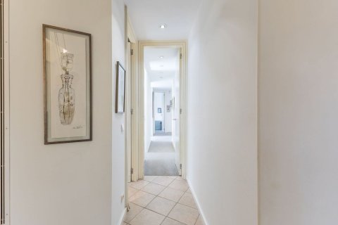 Сasa de 4 dormitorios en venta en Castelldefels, Barcelona, Cataluña, Spain № 7035 - foto 16