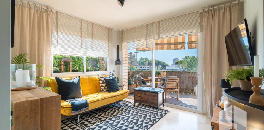 Пентхаус с 2 спальнями в Кастельдефельсе, Барселона, Каталония, Испания № 1995