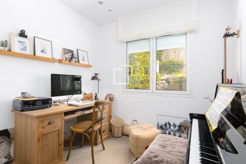 4 bedrooms villa for sale in Sant Vicenc De Montalt, Barcelona, Catalonia, Spain № 6517 - photo 22