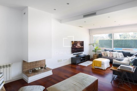 4 bedrooms villa for sale in Sant Vicenc De Montalt, Barcelona, Catalonia, Spain № 6517 - photo 12