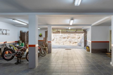 4 bedrooms villa for sale in Sant Vicenc De Montalt, Barcelona, Catalonia, Spain № 6517 - photo 25