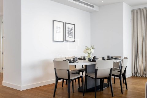 Купить квартиру в Барселона, Испания с 3 спальни, 185м², № 6516 - фото 15